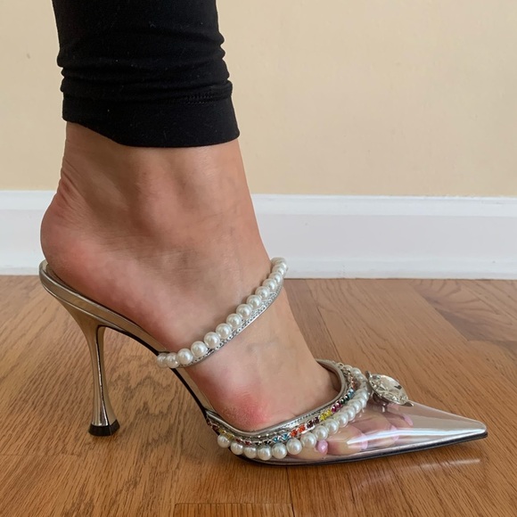 Mach & Mach Diamond of Elizabeth Imitation Pearl Pointed Toe Mule - Picture 10 of 12